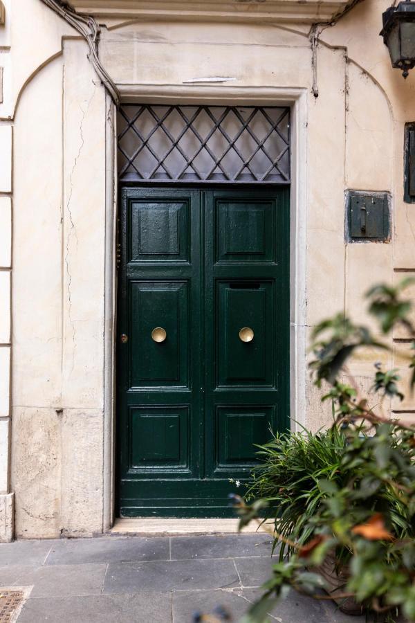 Parlamento Luxury Apartment Rome Exterior photo